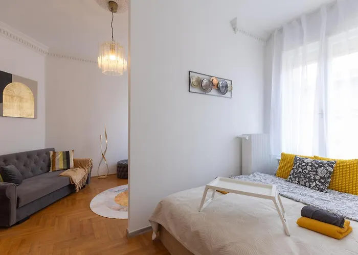 Location At Deak Sqr Budapesta