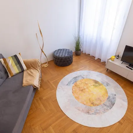 Location At Deák Sqr * Budapest