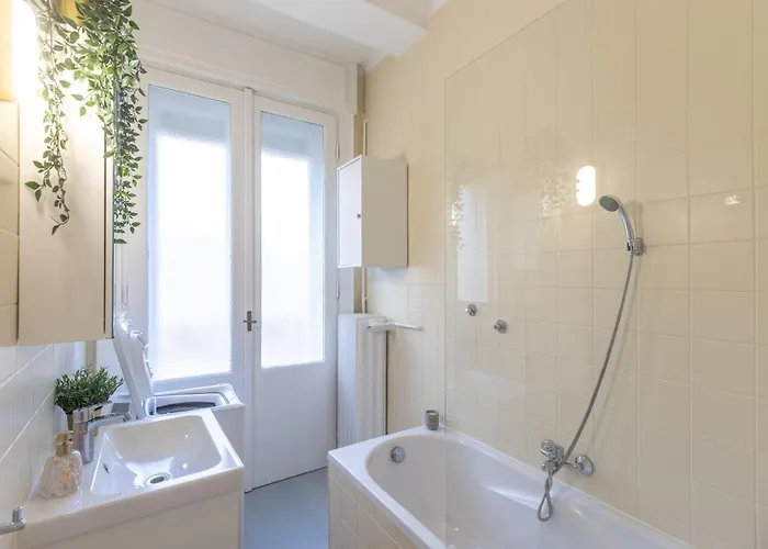 Location At Deak Sqr Apartment Budapest